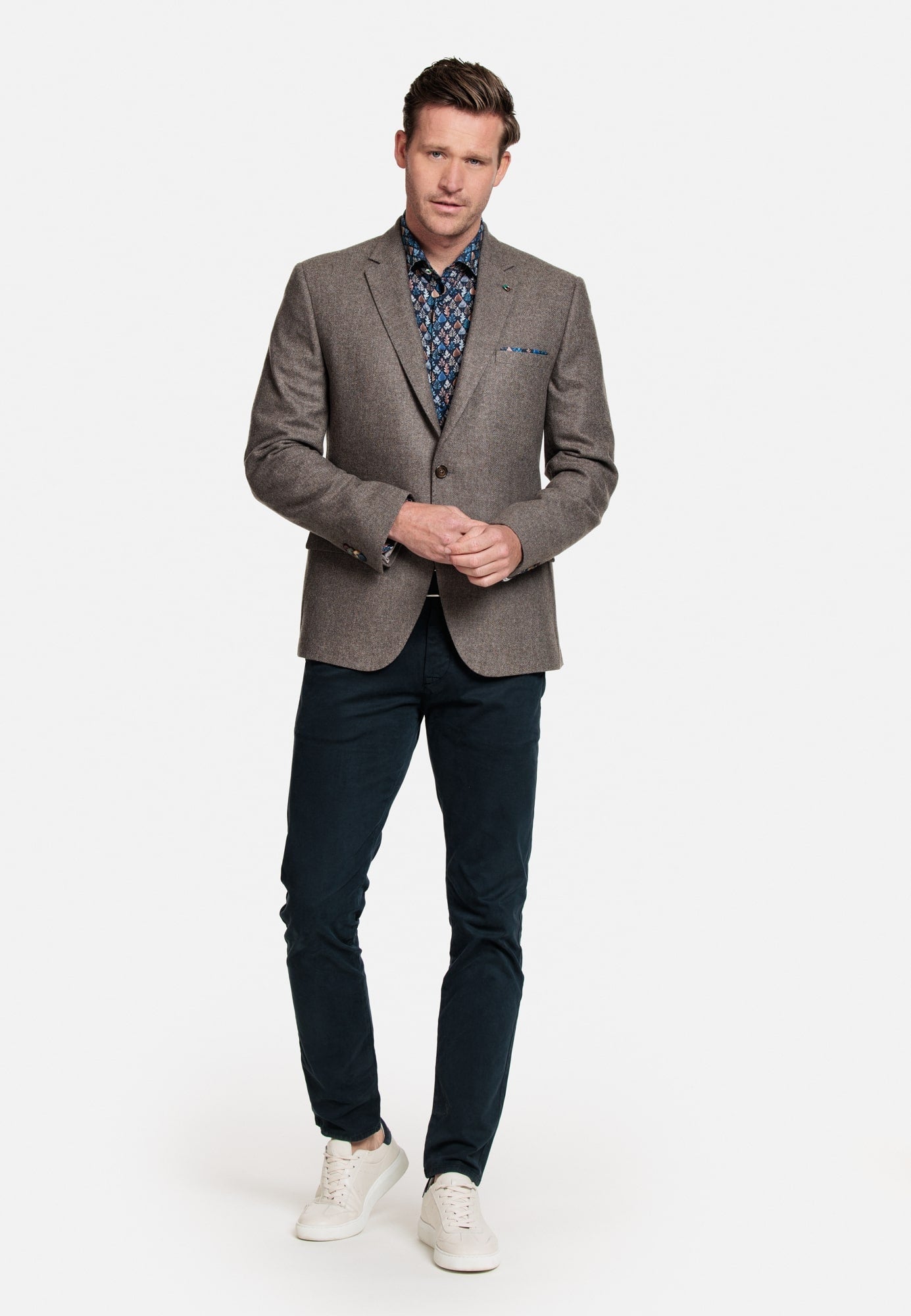 Giordano Dark Sand Wool Robert Blazer